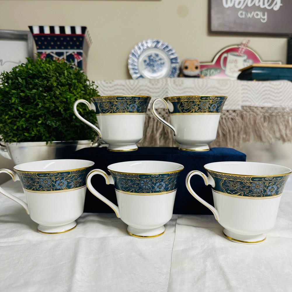 Royal Doulton Carlyle 5 Piece Footed CoffeeTeacups English Bone China - Vintage